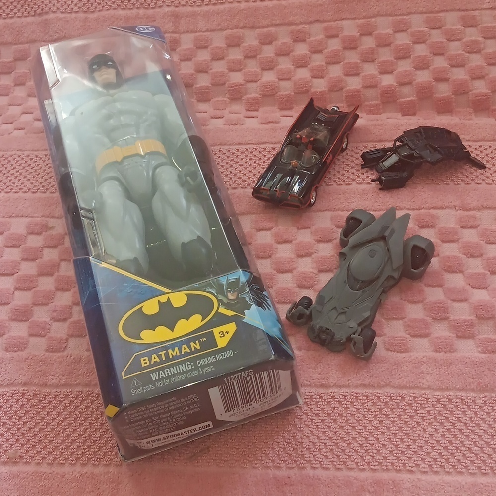 Batman figurine 11" Batmobiles - Picture 1 of 4